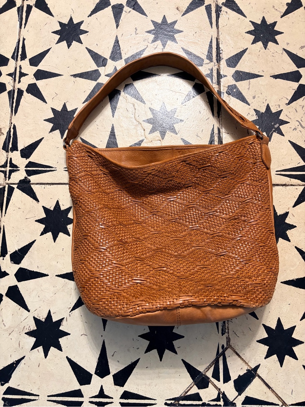 Woven Leather Shoulder Bag in Cognac